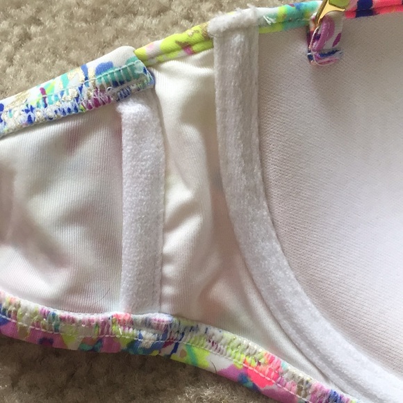 Victoria Secret bikini top - Picture 6 of 7